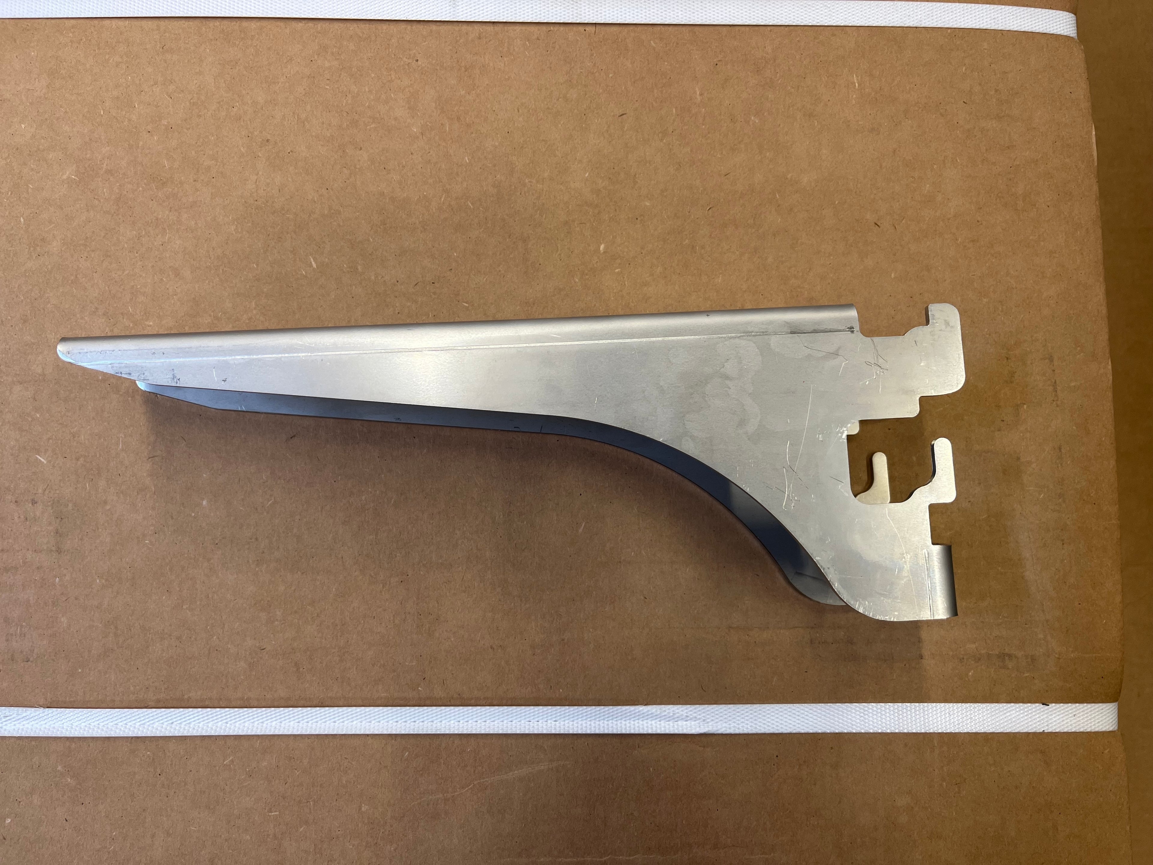 309 Flush Lid Stainless Steel Bracket w/Bolt for 14" box (Ea)