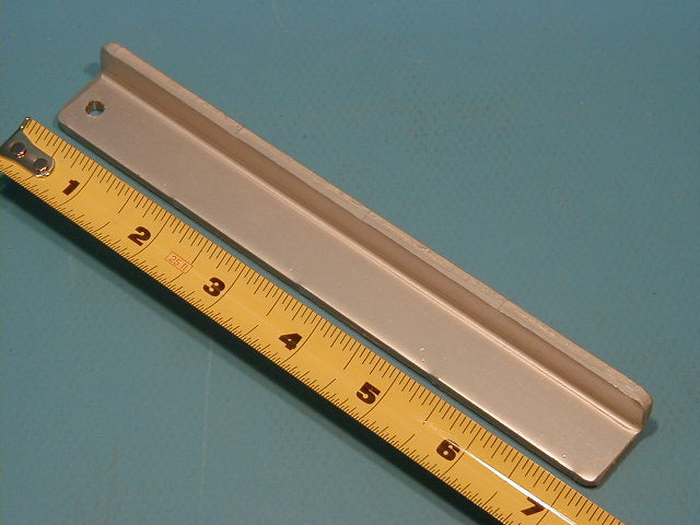 Bracket cross brace (103 one hole)
