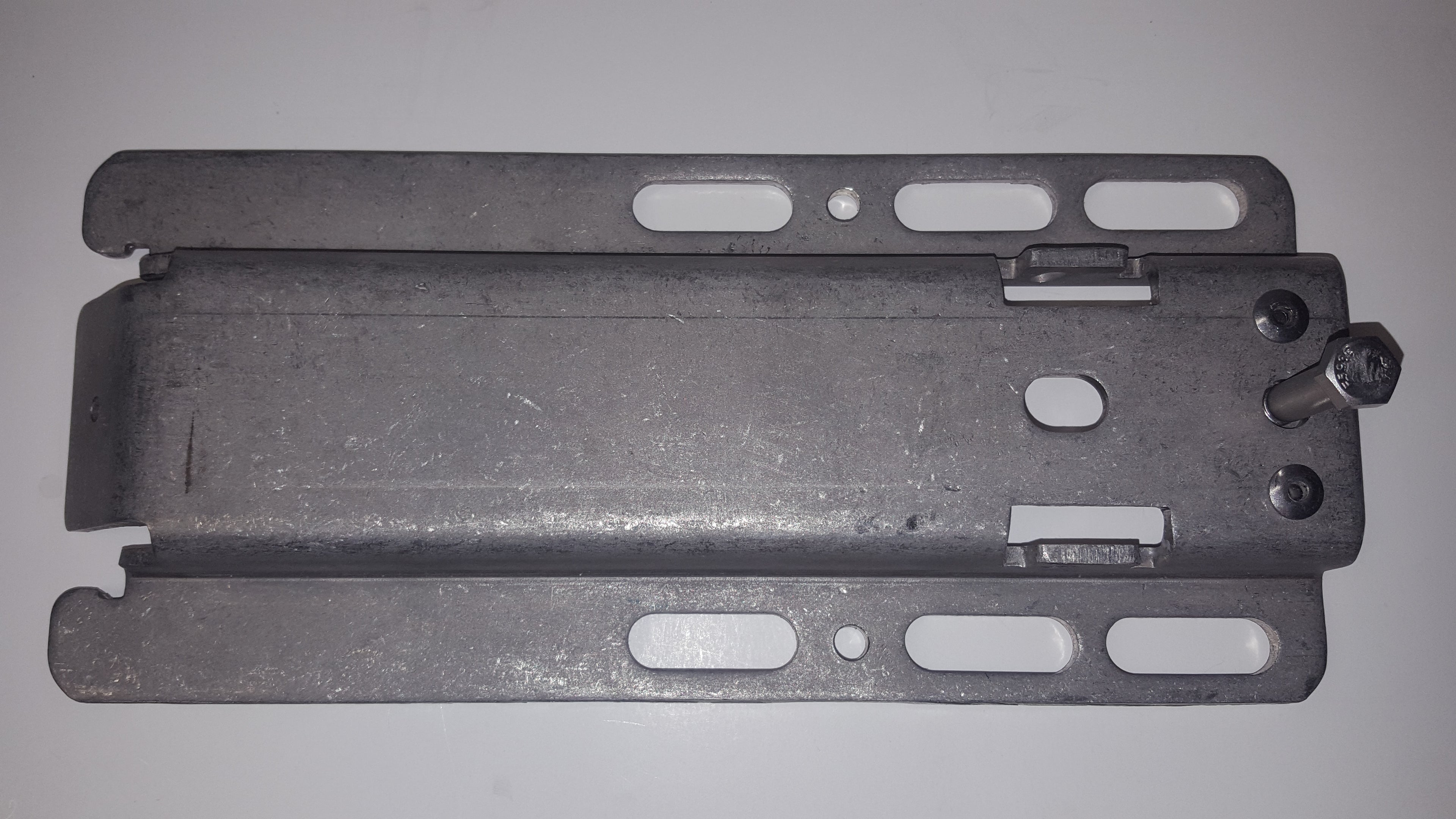 Lid Bracket Adj. 13" Walk On Base Only (SS)